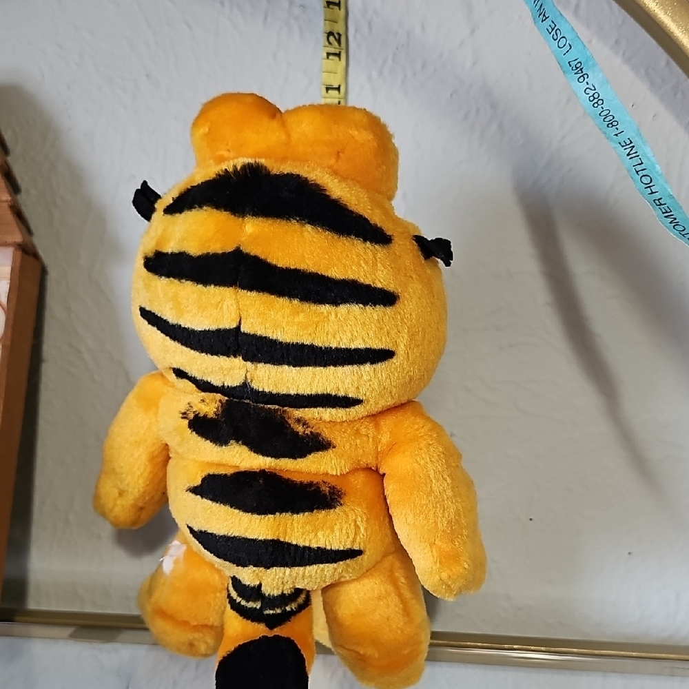 Garfield - Picture 2 of 4